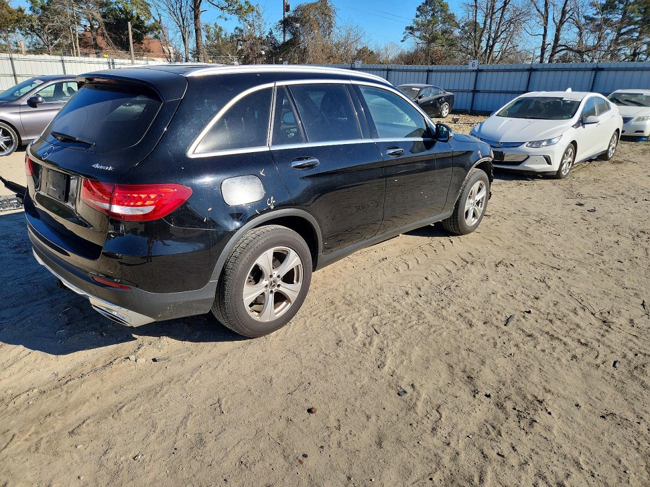 2018 MERCEDES-BENZ GLC 300 4MATIC photo 3