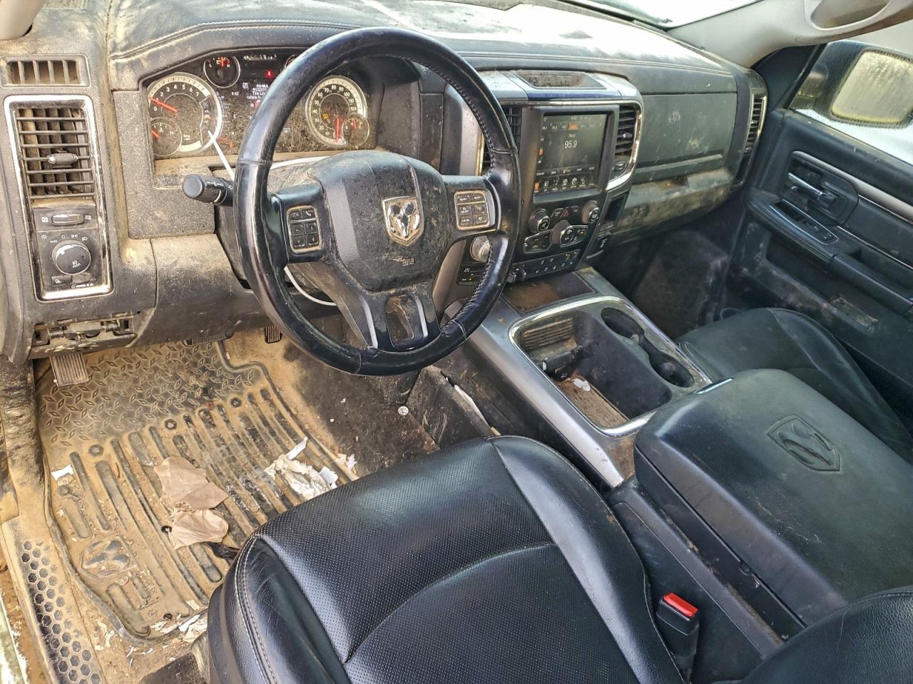 2017 RAM 1500 SPORT photo 8
