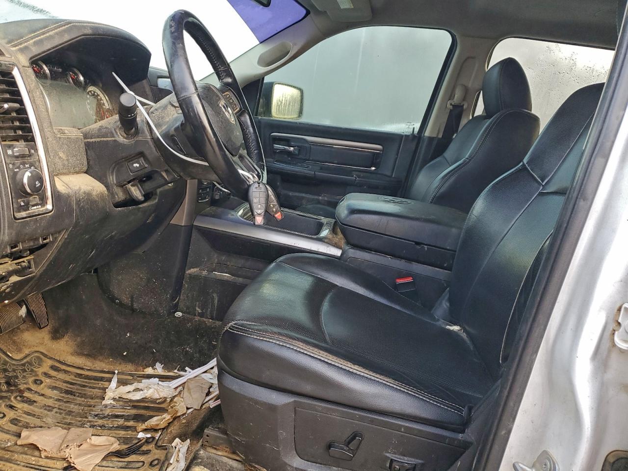 2017 RAM 1500 SPORT photo 7
