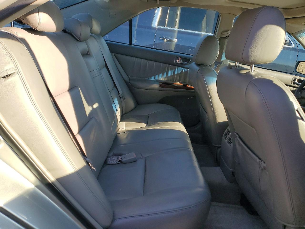 2005 TOYOTA CAMRY LE photo 28