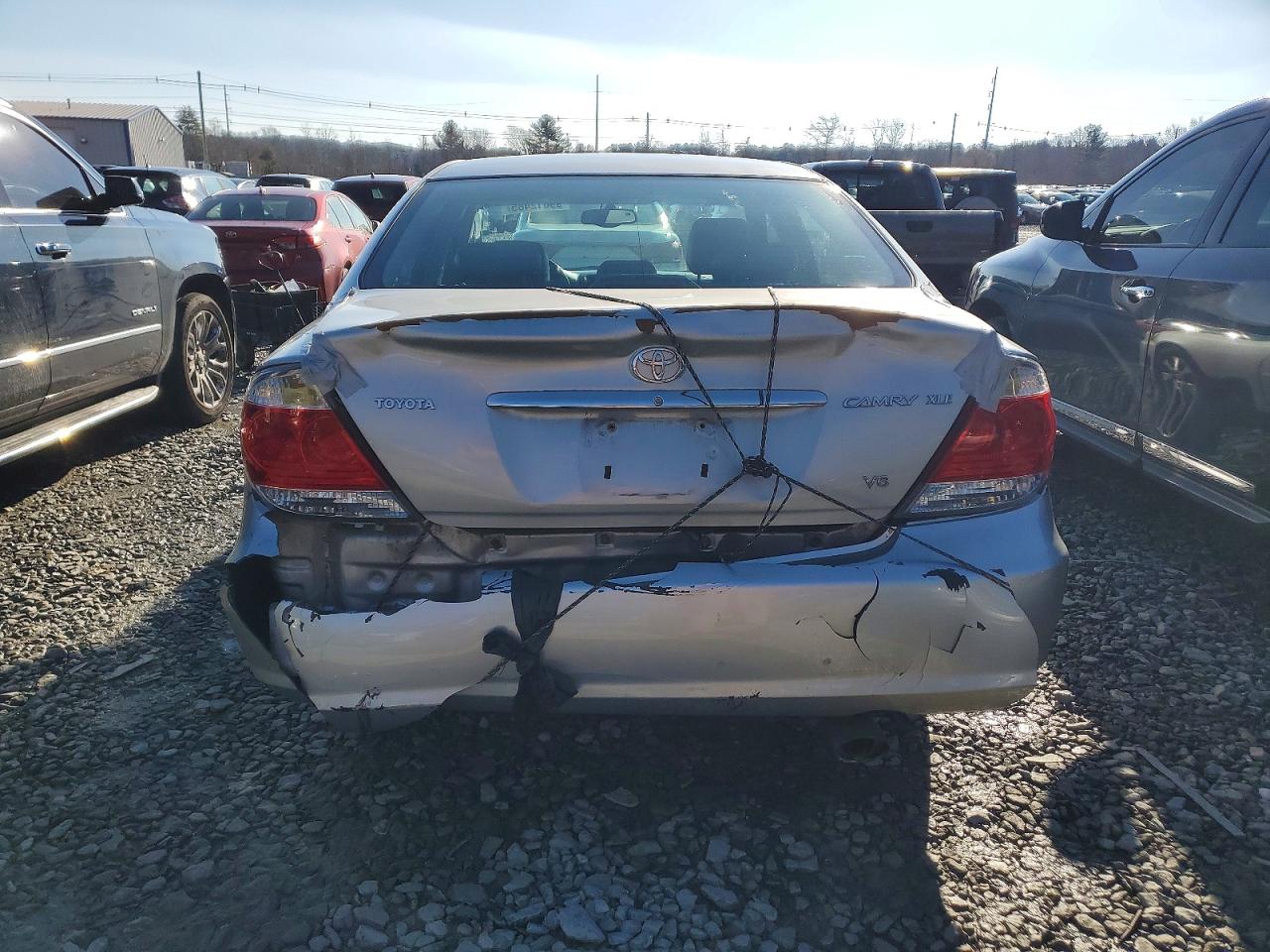 2005 TOYOTA CAMRY LE photo 16