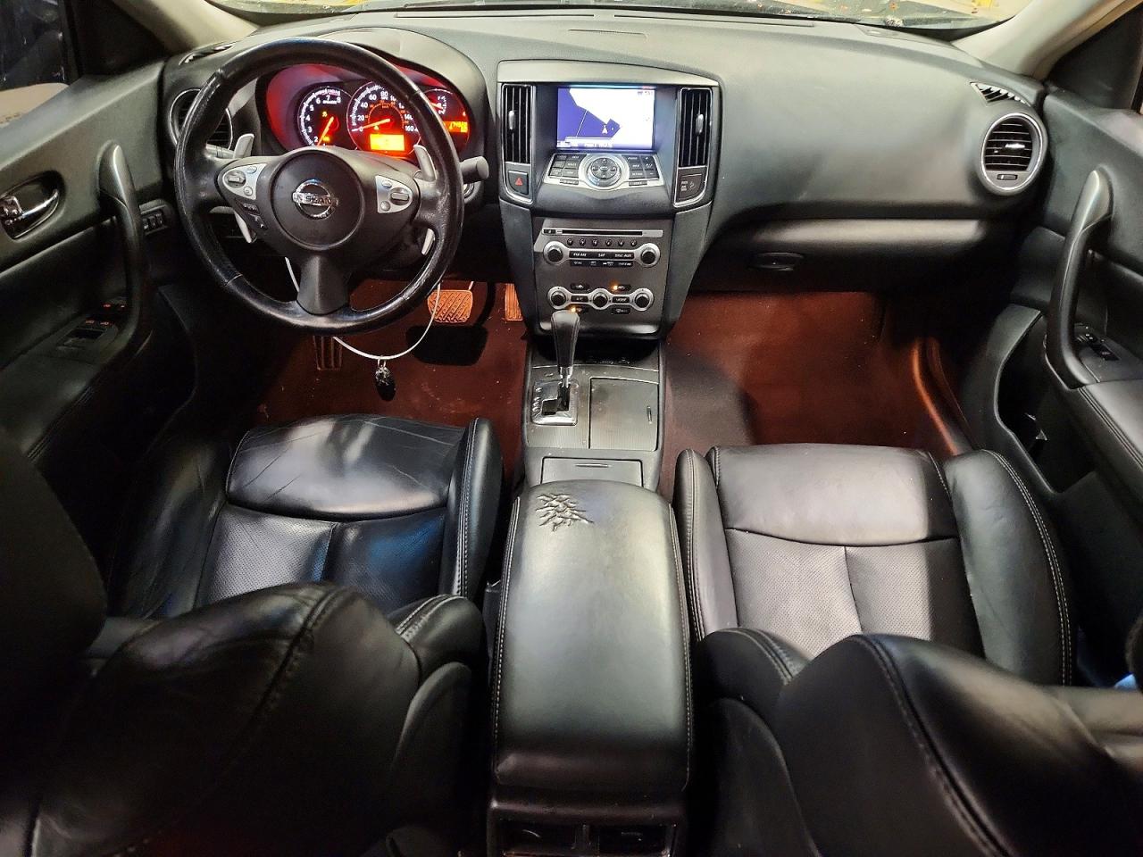 2011 NISSAN MAXIMA S photo 8