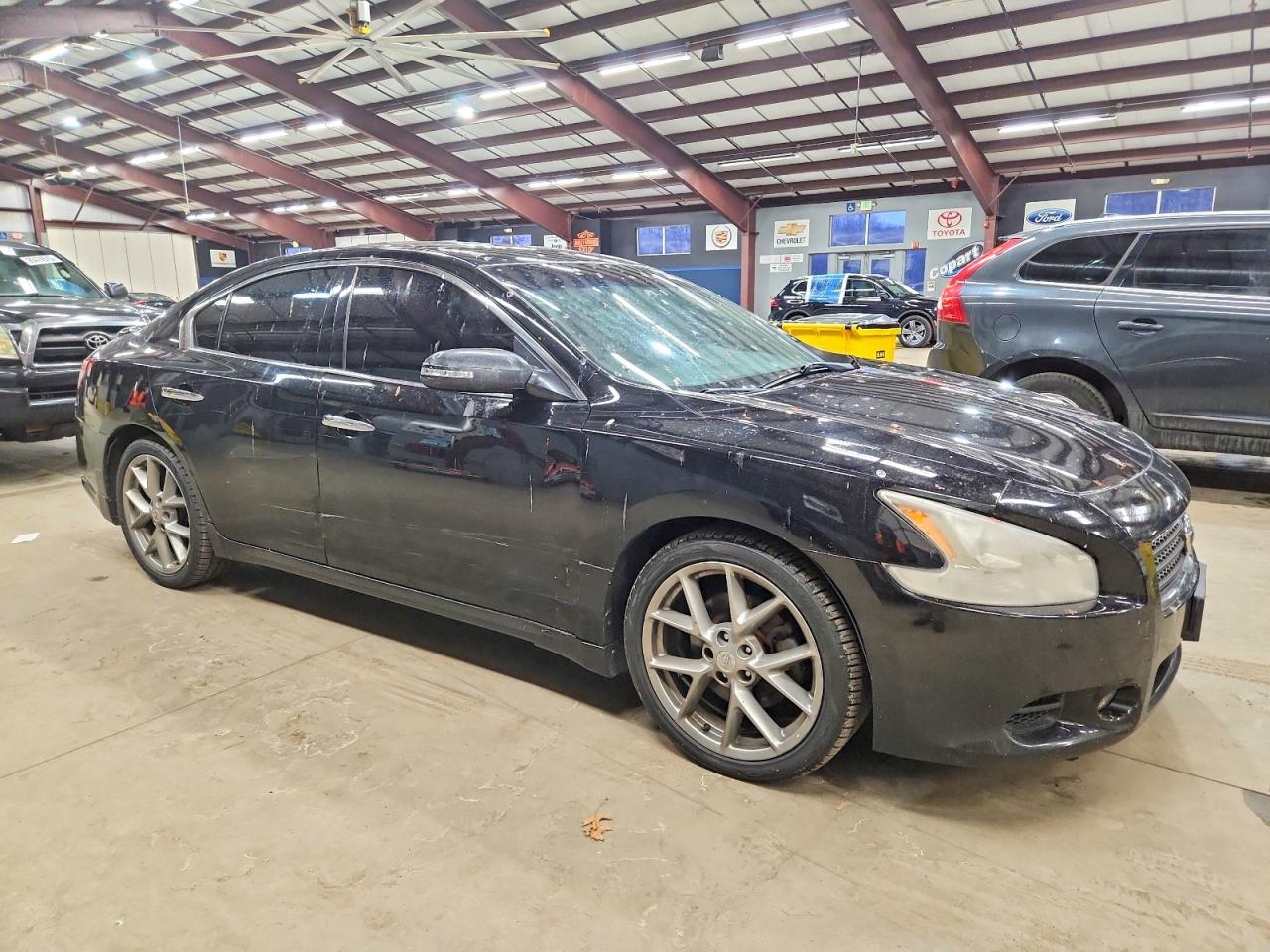 2011 NISSAN MAXIMA S photo 4