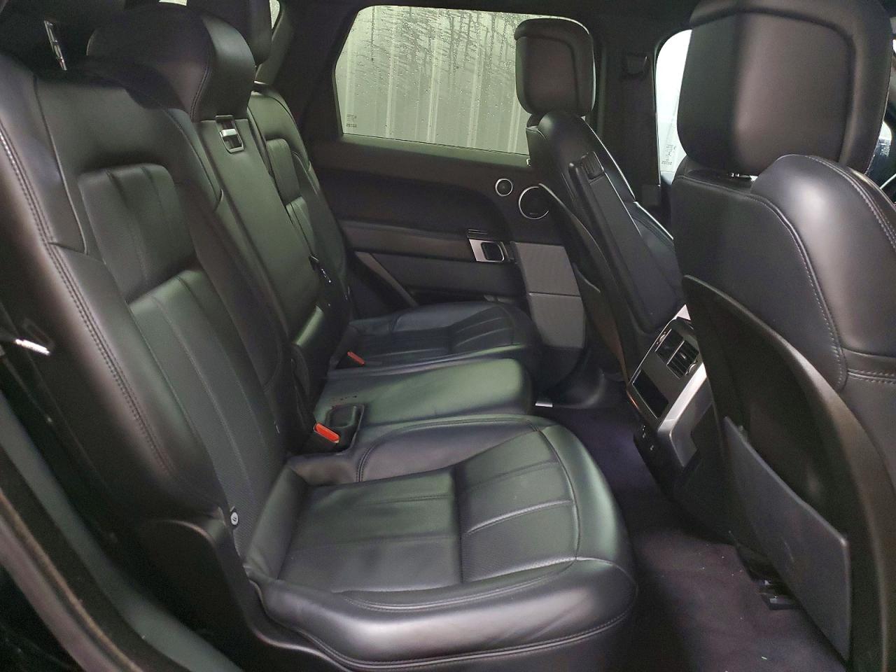 2018 LAND ROVER RANGE ROVER SPORT HSE photo 10