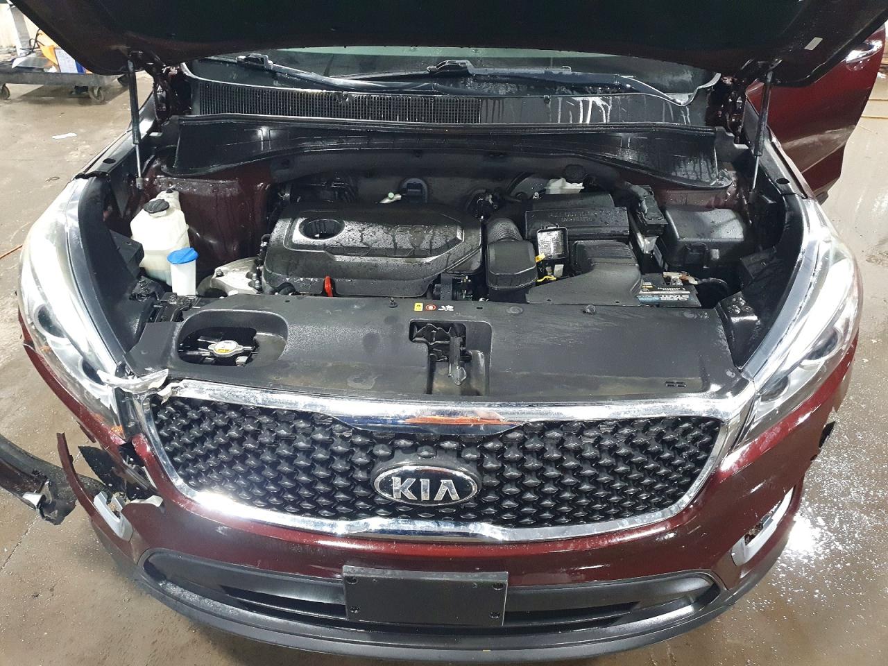 2017 KIA SORENTO LX photo 12