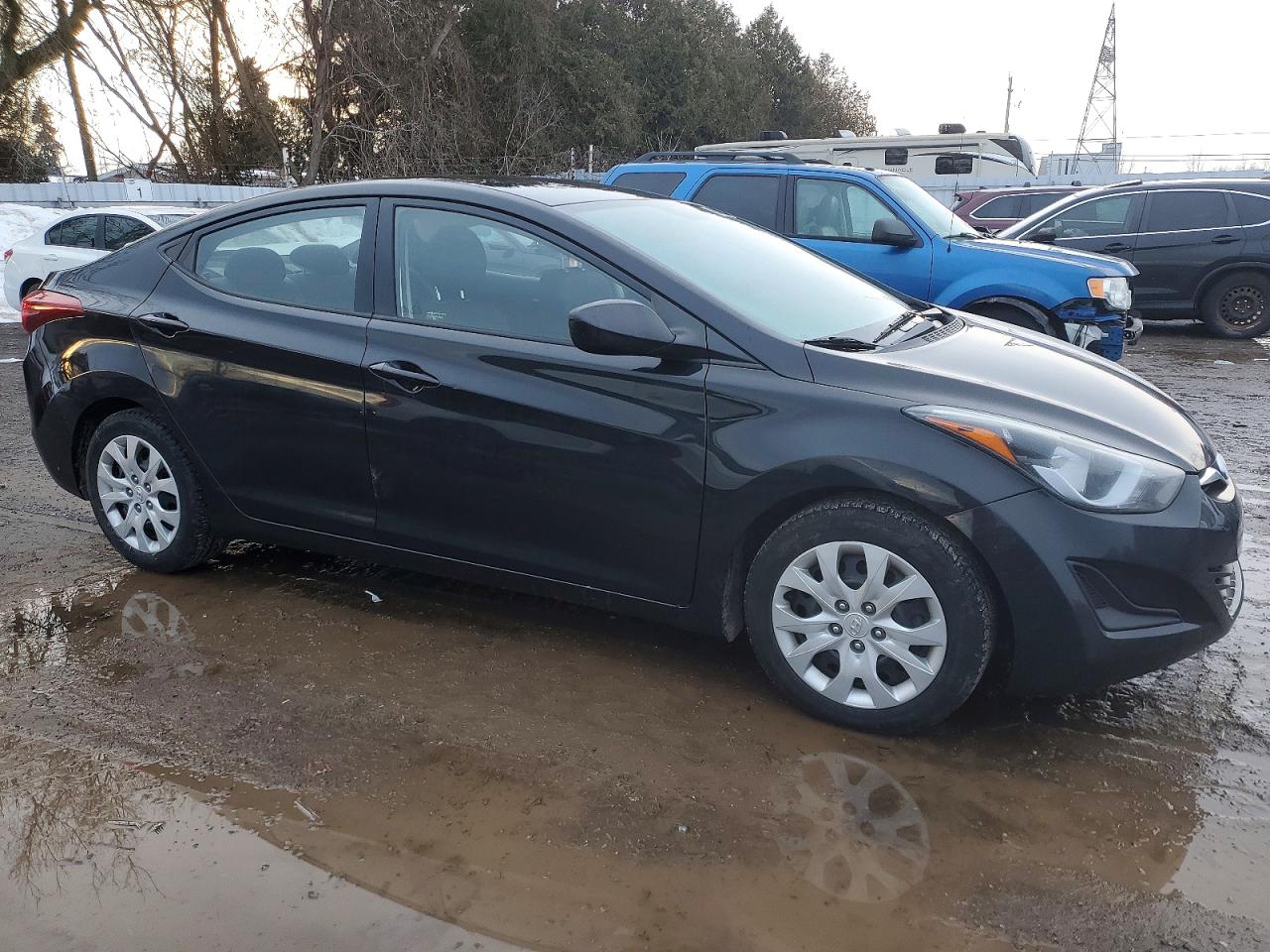 2016 HYUNDAI ELANTRA SE photo 4