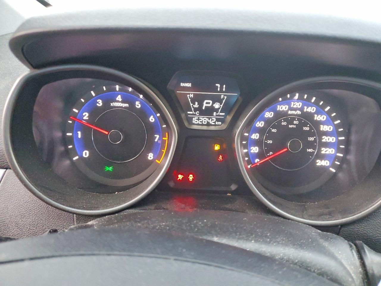 2016 HYUNDAI ELANTRA SE photo 9