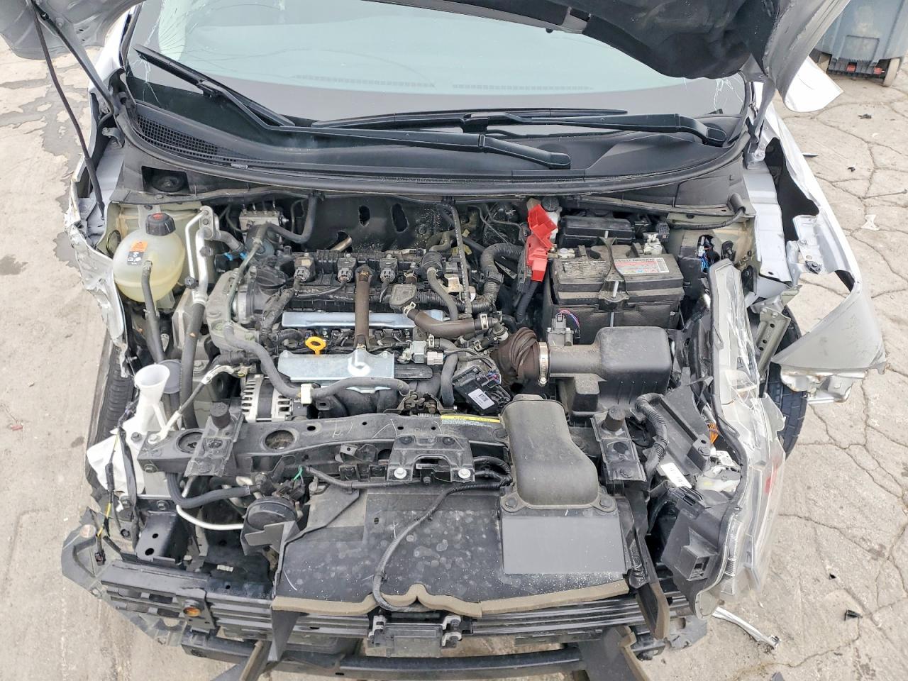 2025 NISSAN VERSA SV photo 11