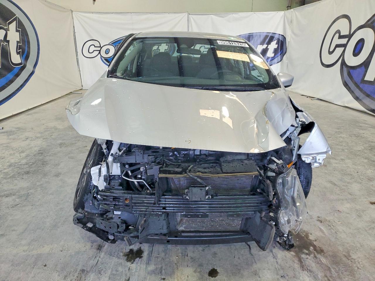 2025 NISSAN VERSA SV photo 5