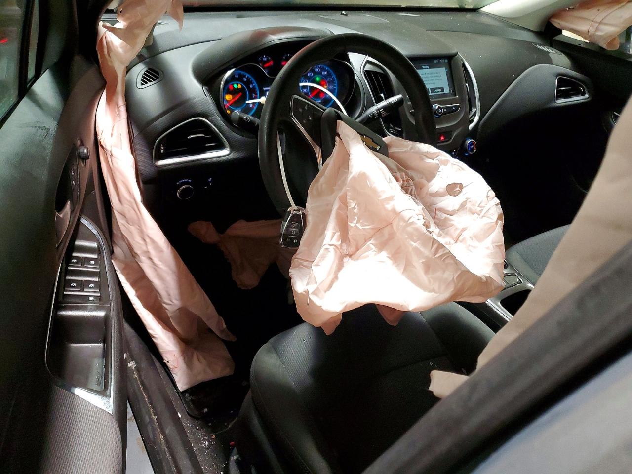 2017 CHEVROLET CRUZE LT photo 8