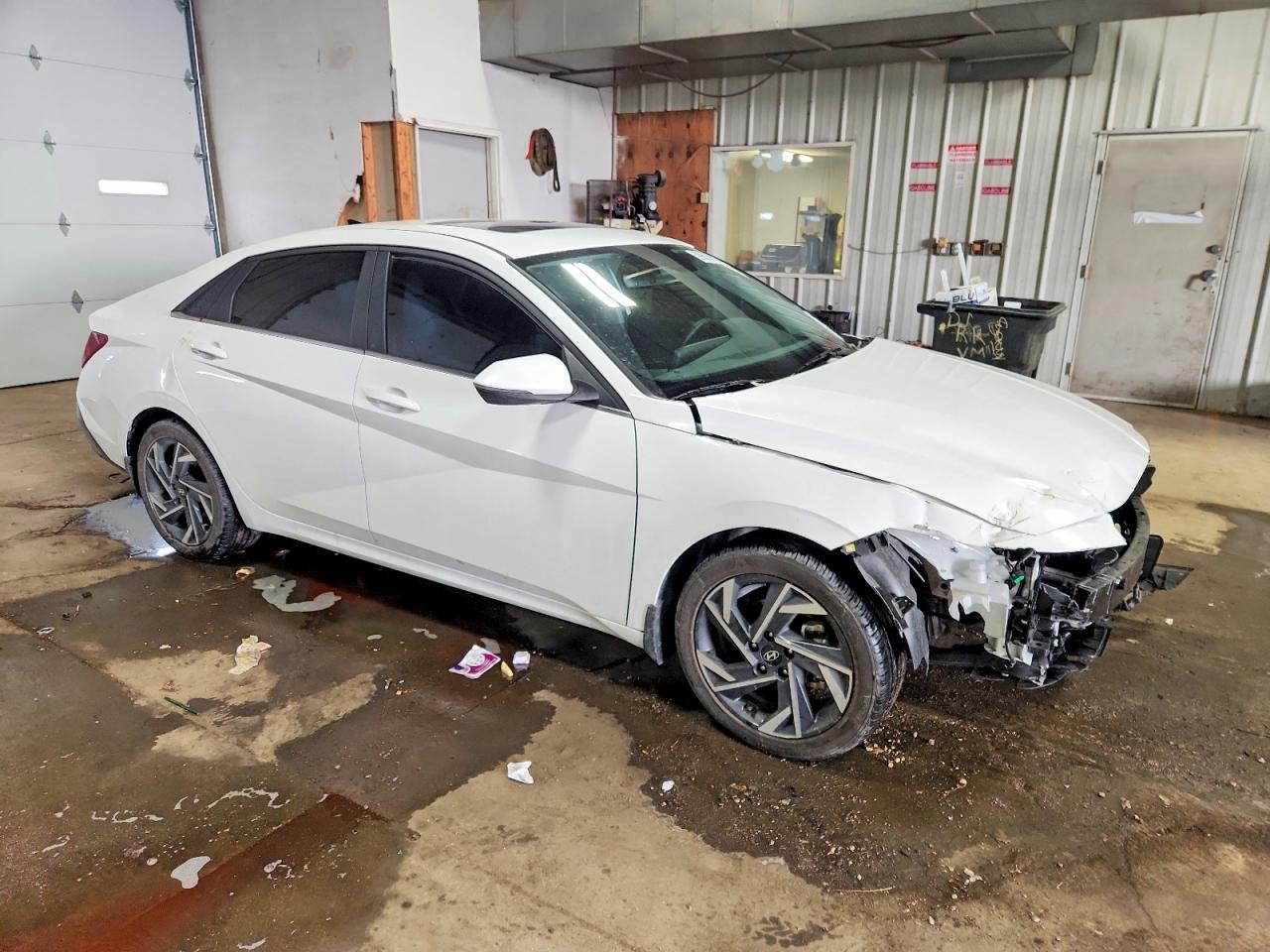 2025 HYUNDAI ELANTRA LIMITED photo 4