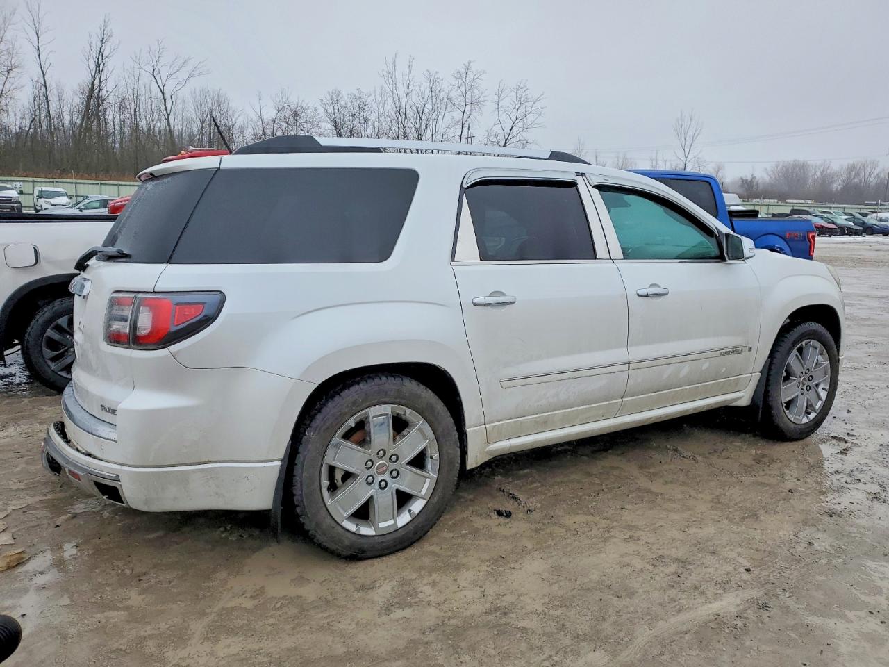 2016 GMC ACADIA DENALI photo 3
