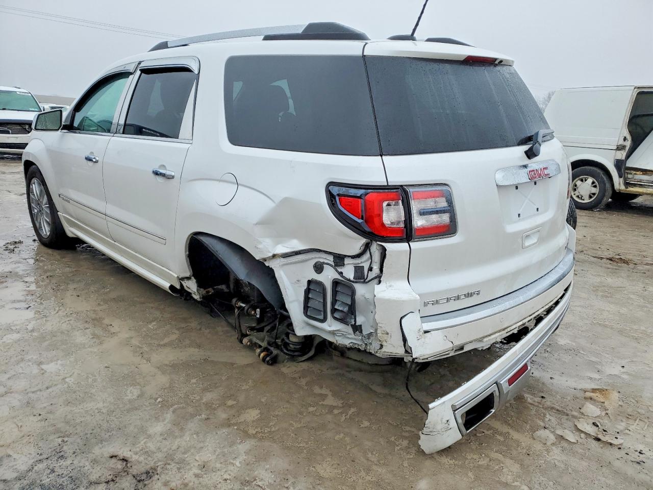 2016 GMC ACADIA DENALI photo 2