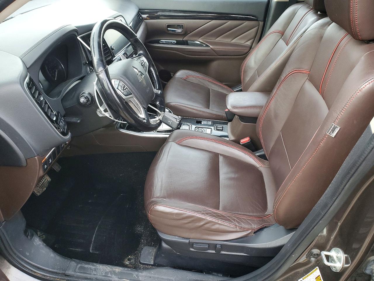 2018 MITSUBISHI OUTLANDER SE photo 7