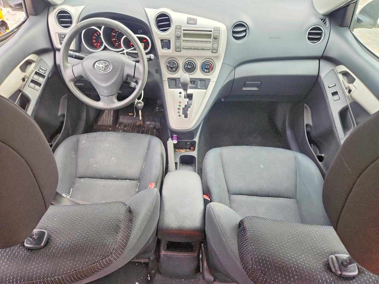 2010 TOYOTA COROLLA MATRIX photo 8