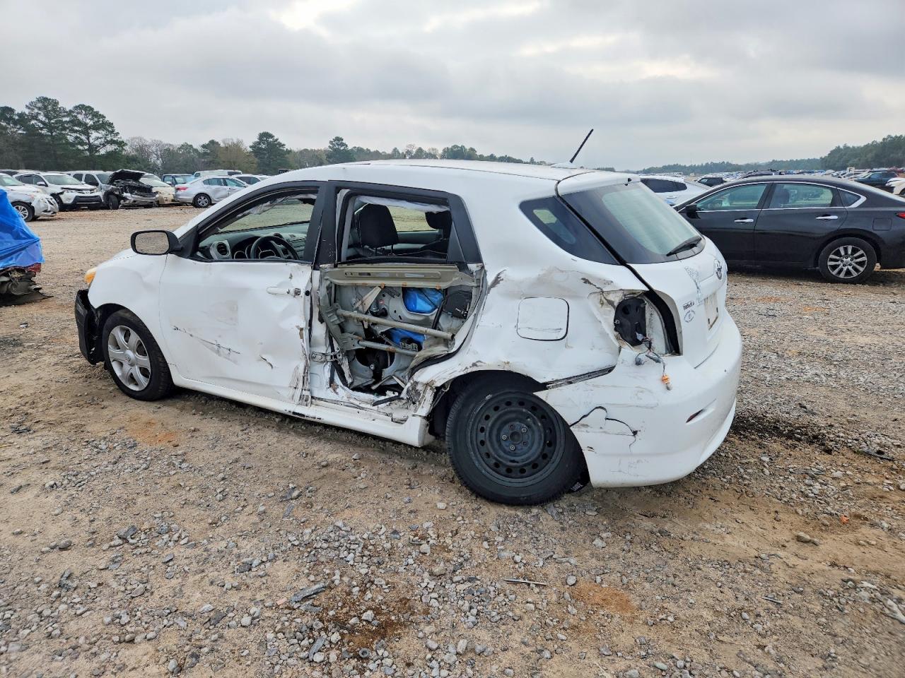 2010 TOYOTA COROLLA MATRIX photo 2