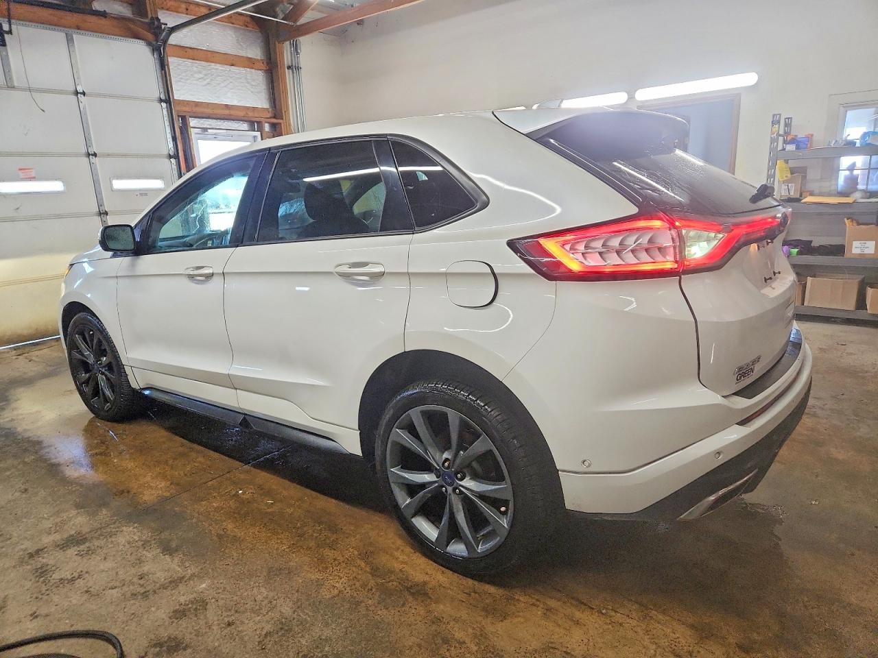 2015 FORD EDGE SPORT photo 2