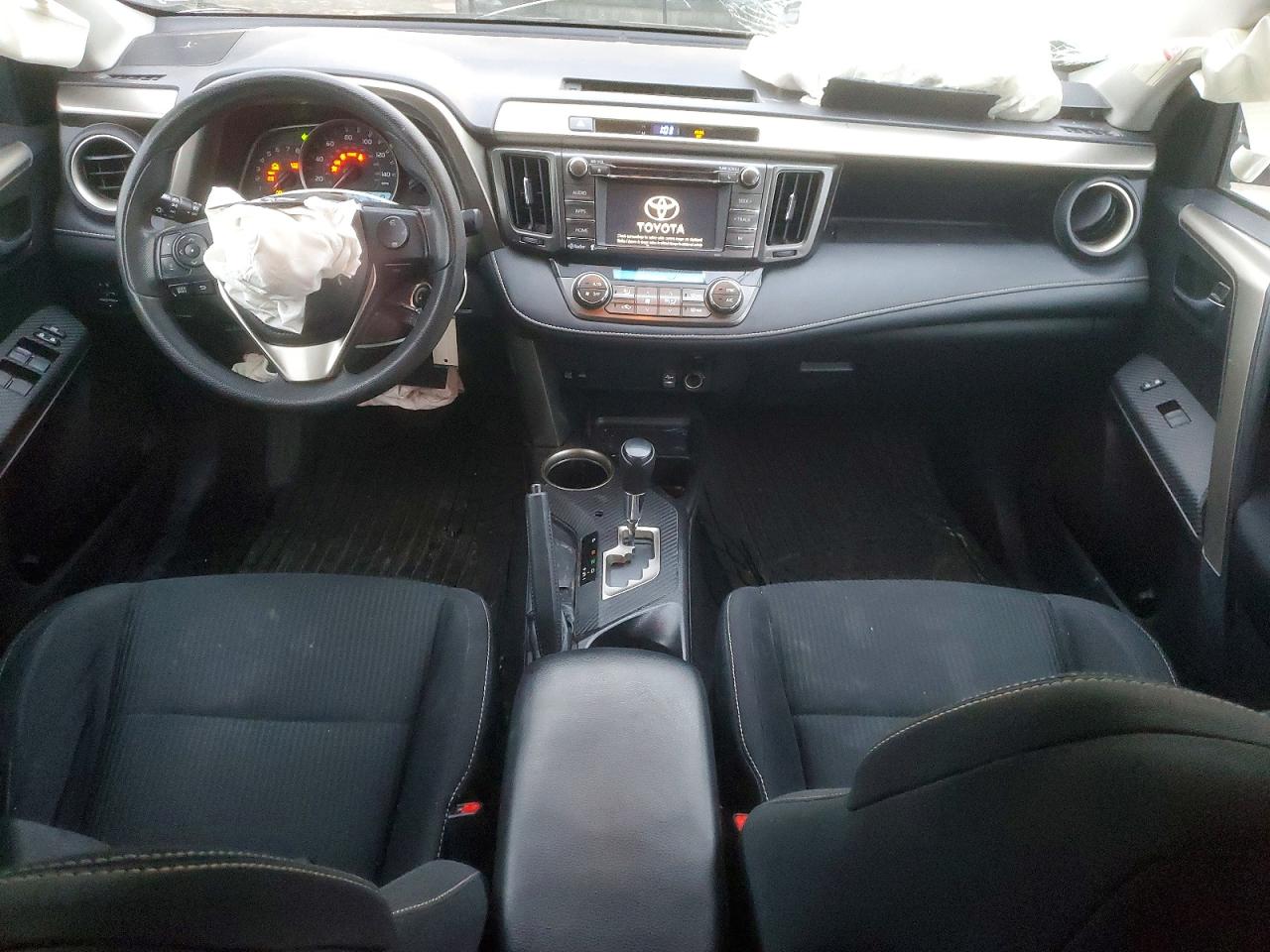 2015 TOYOTA RAV4 XLE photo 8
