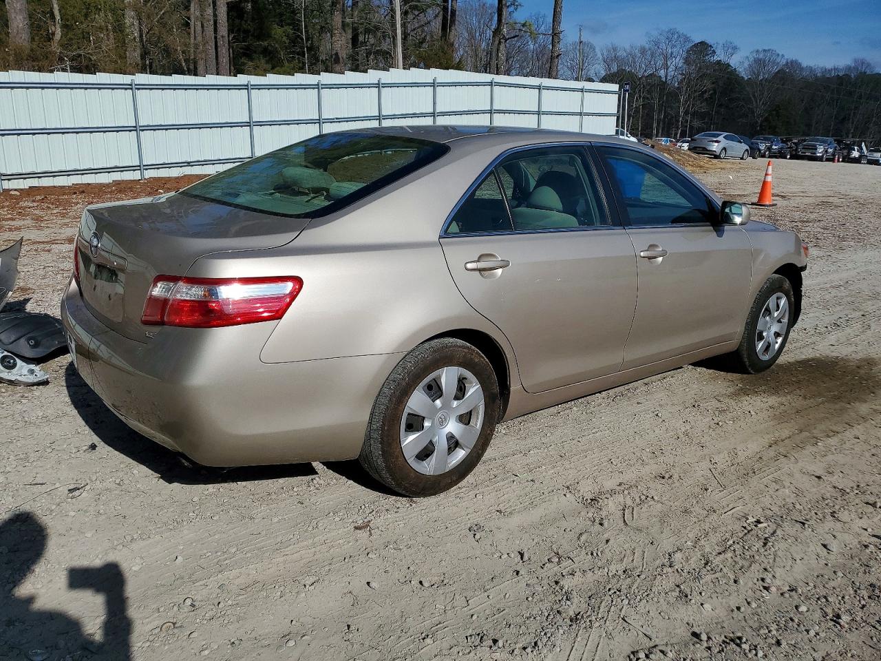 2009 TOYOTA CAMRY BASE photo 3