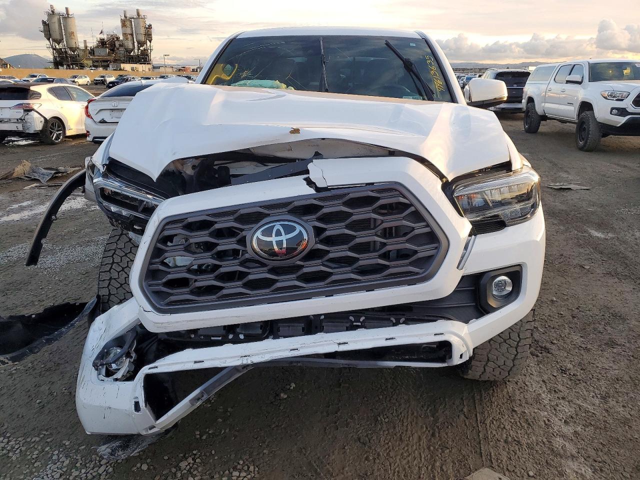 2022 TOYOTA TACOMA DOUBLE CAB photo 5