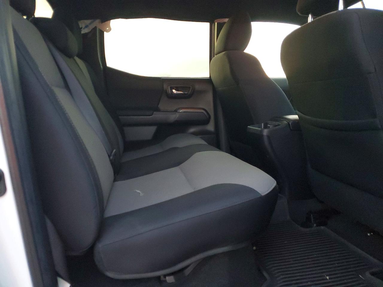 2022 TOYOTA TACOMA DOUBLE CAB photo 10