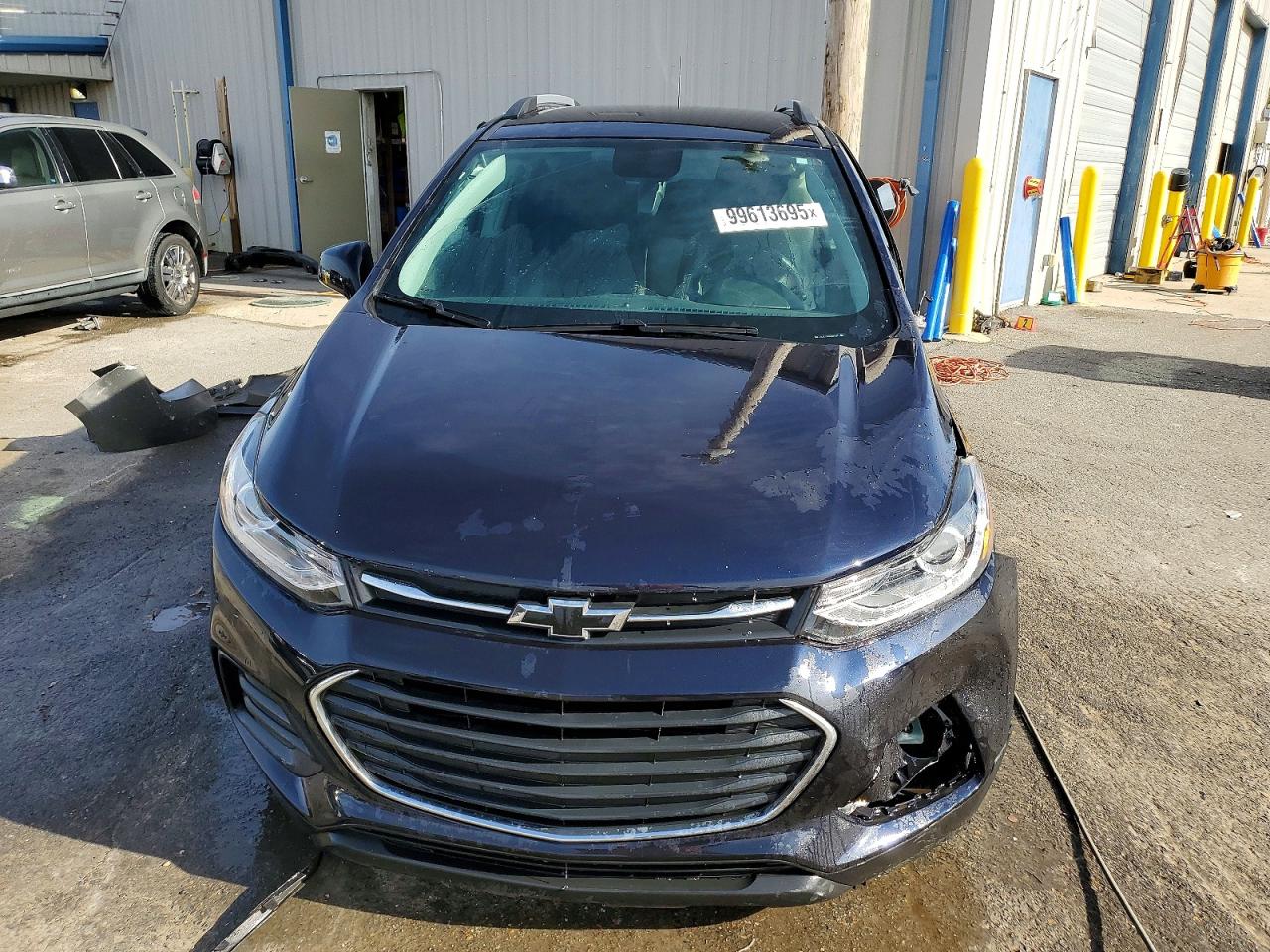 2022 CHEVROLET TRAX 1LT photo 5
