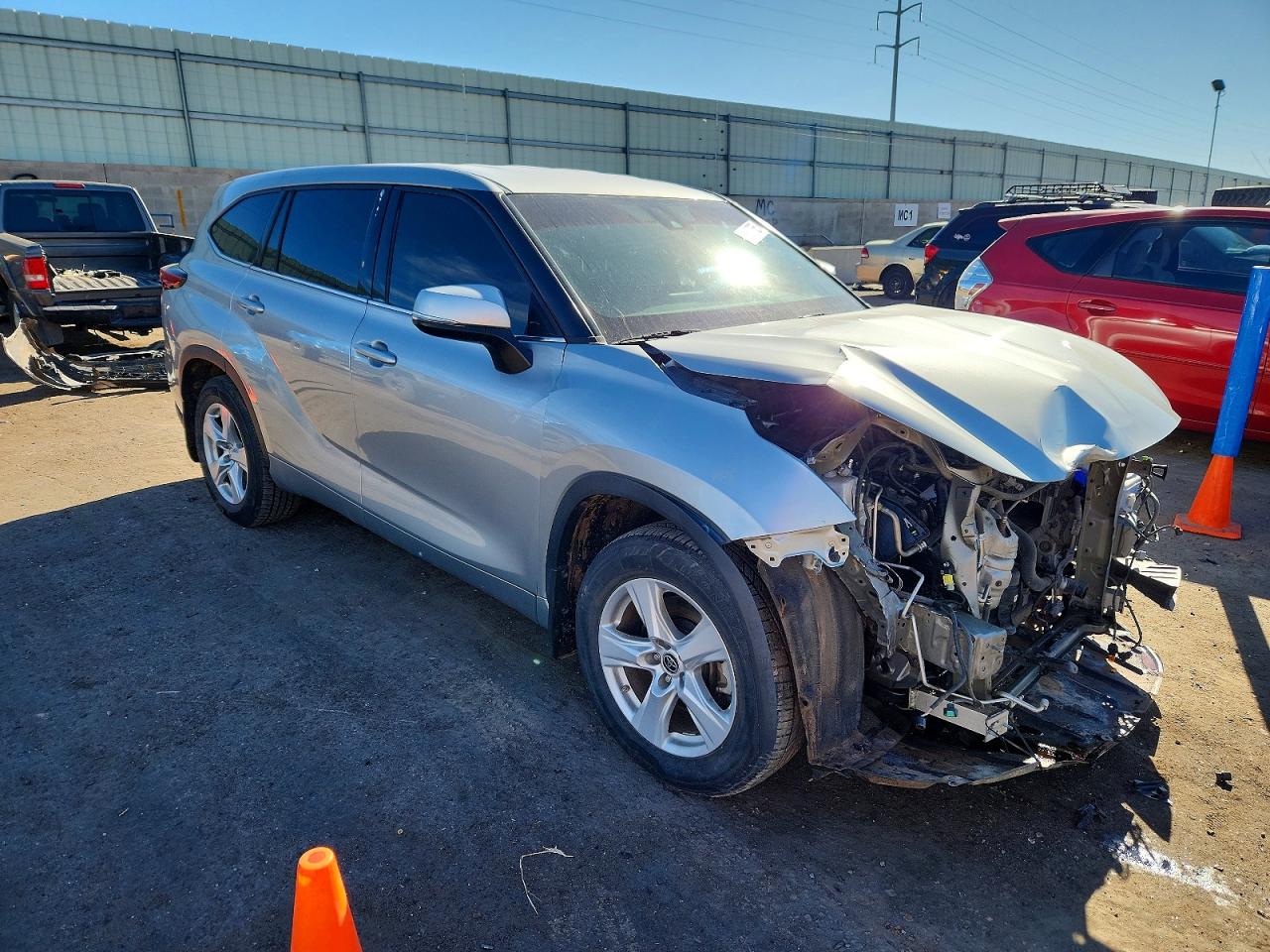 2021 TOYOTA HIGHLANDER L photo 4