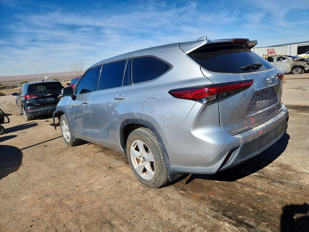2021 TOYOTA HIGHLANDER L photo 2