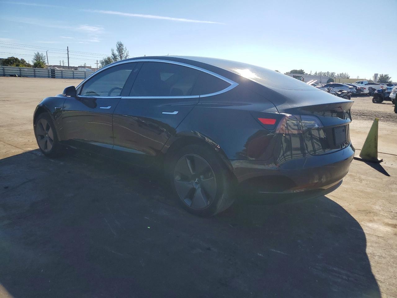 2020 TESLA MODEL 3 photo 2