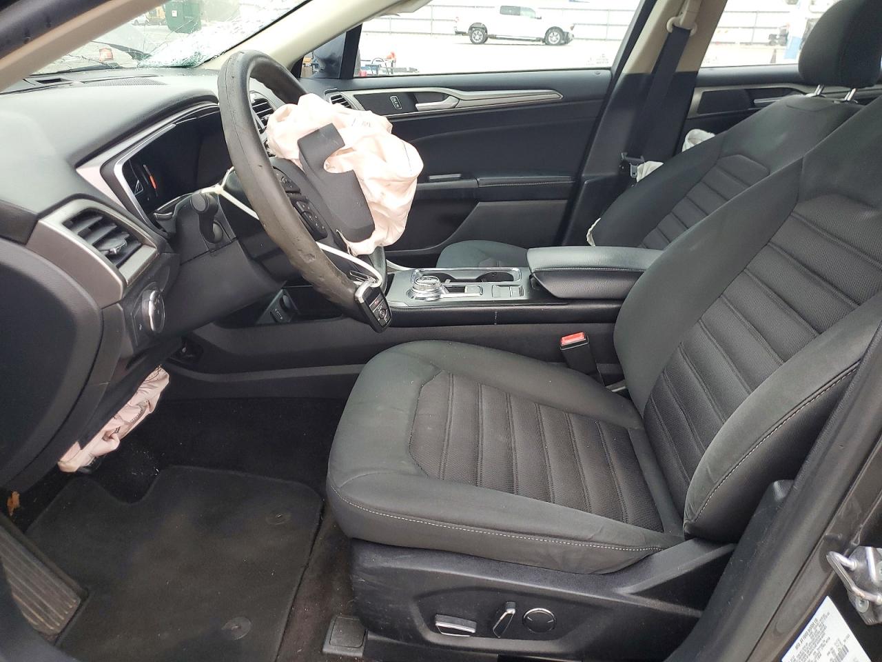 2017 FORD FUSION SE photo 7