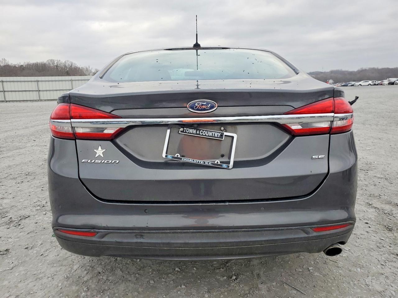 2017 FORD FUSION SE photo 6