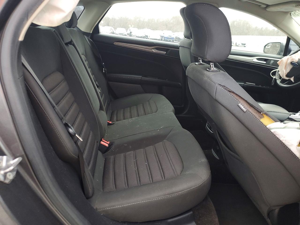 2017 FORD FUSION SE photo 10