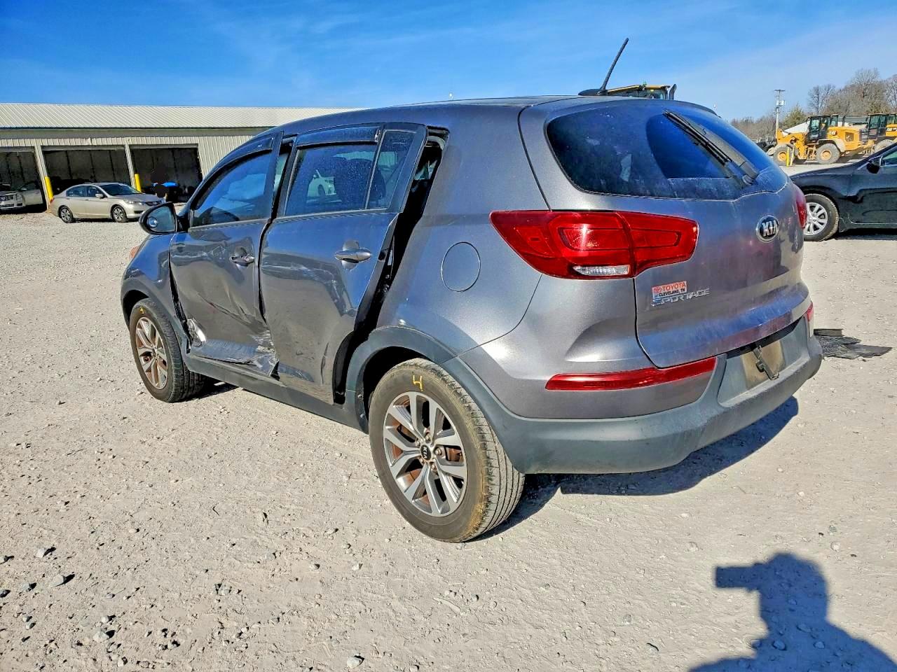 2016 KIA SPORTAGE LX photo 2