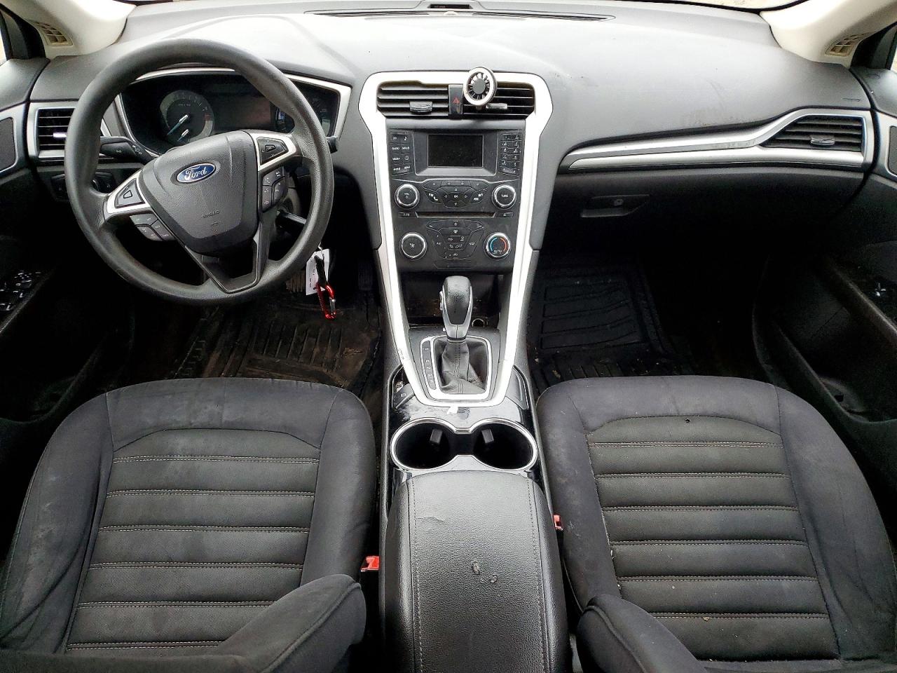 2015 FORD FUSION SE photo 22
