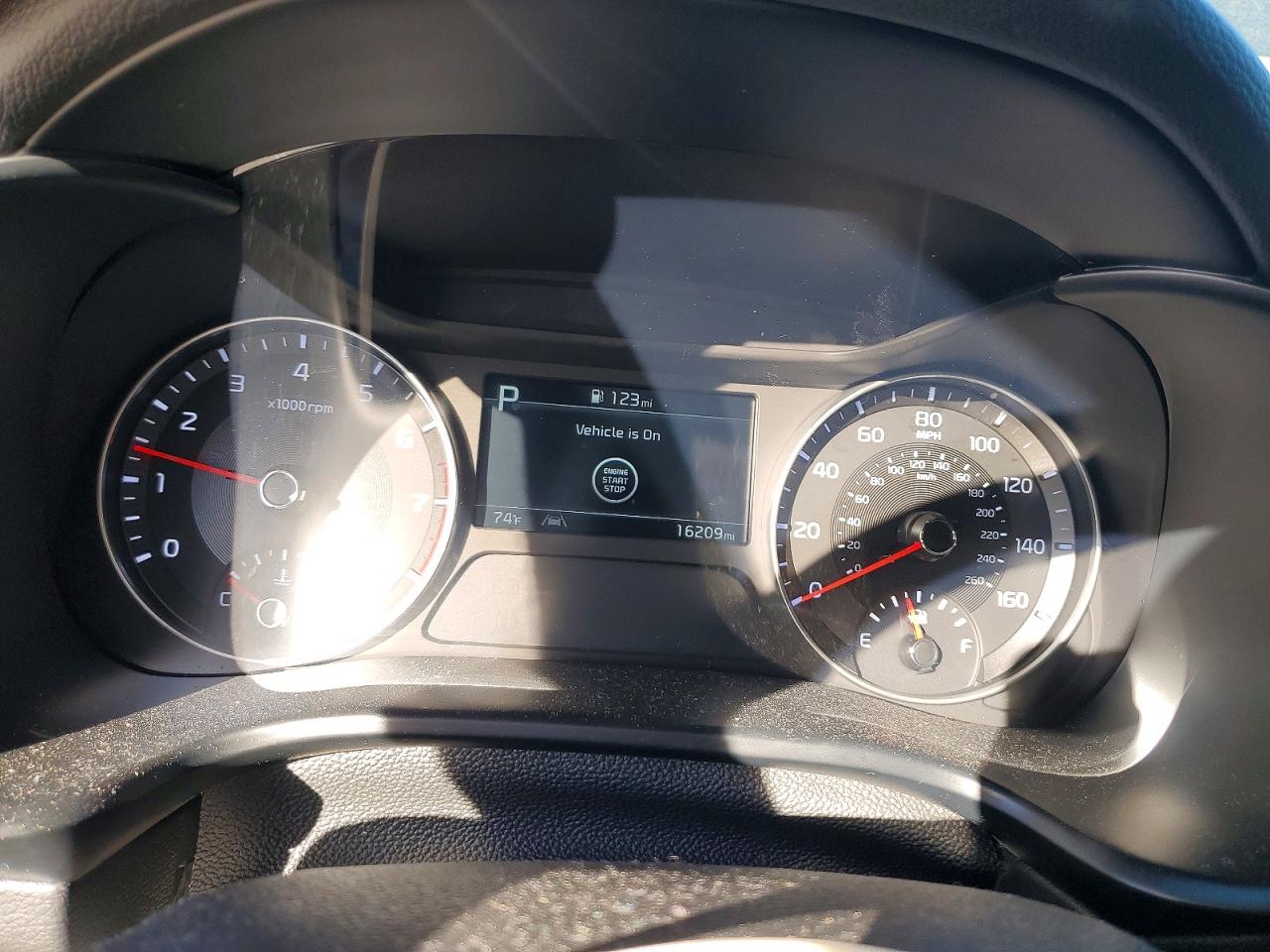 2024 KIA FORTE GT LINE photo 9