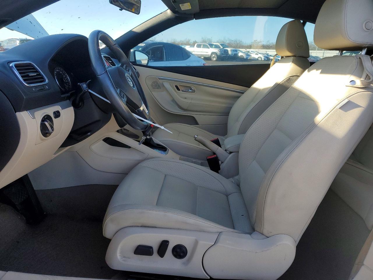 2012 VOLKSWAGEN EOS KOMFORT photo 7