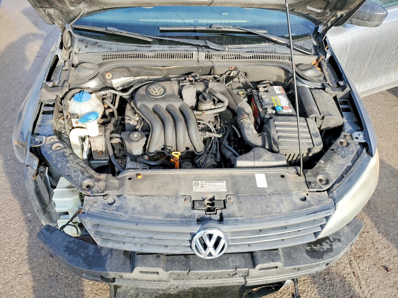 2011 VOLKSWAGEN JETTA BASE photo 11