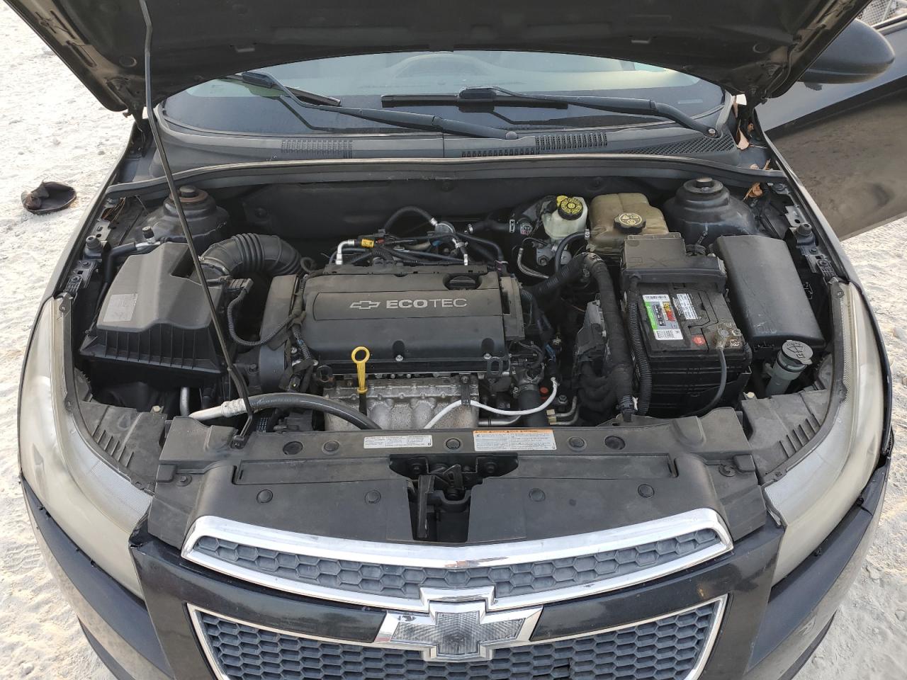 2014 CHEVROLET CRUZE LS photo 11