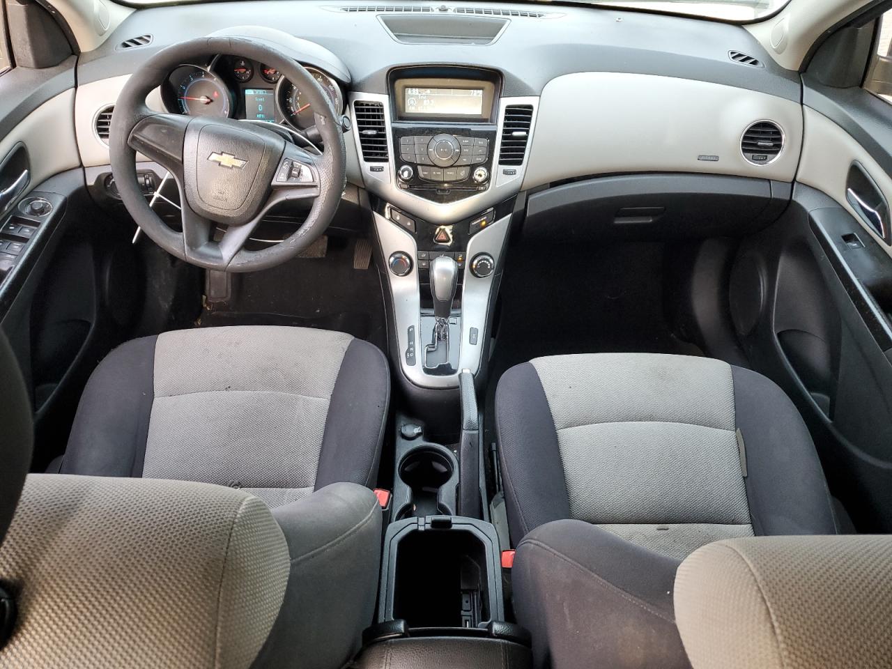 2014 CHEVROLET CRUZE LS photo 8