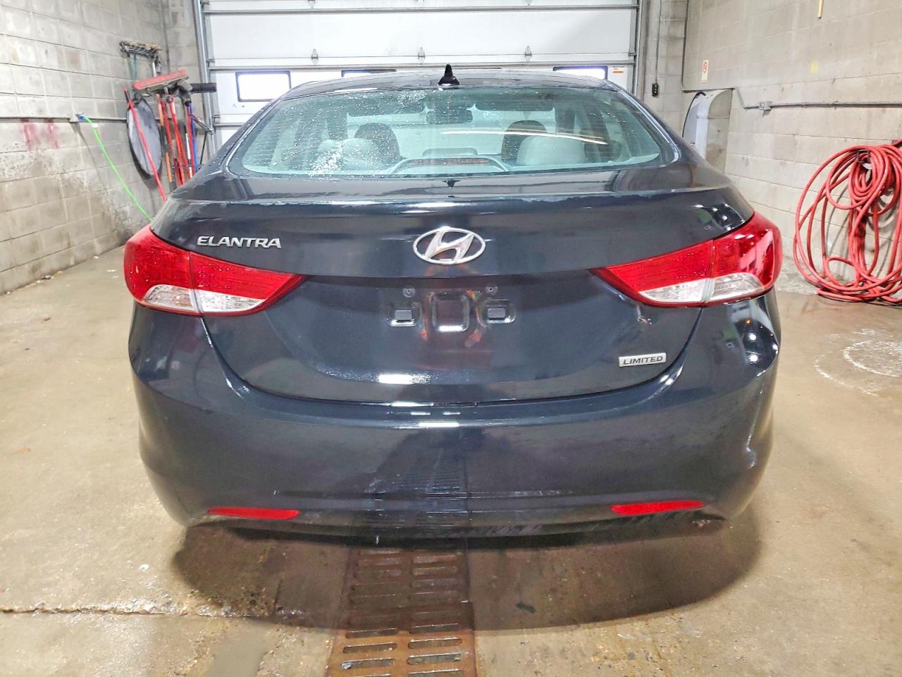 2013 HYUNDAI ELANTRA GLS photo 6