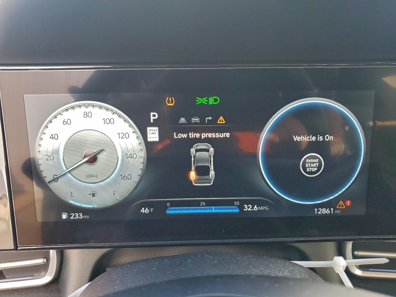 2025 HYUNDAI ELANTRA SEL photo 9