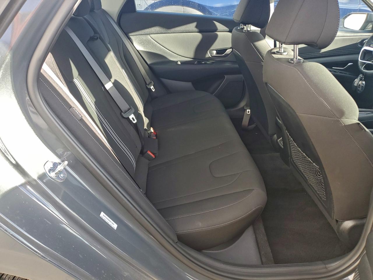2025 HYUNDAI ELANTRA SEL photo 10