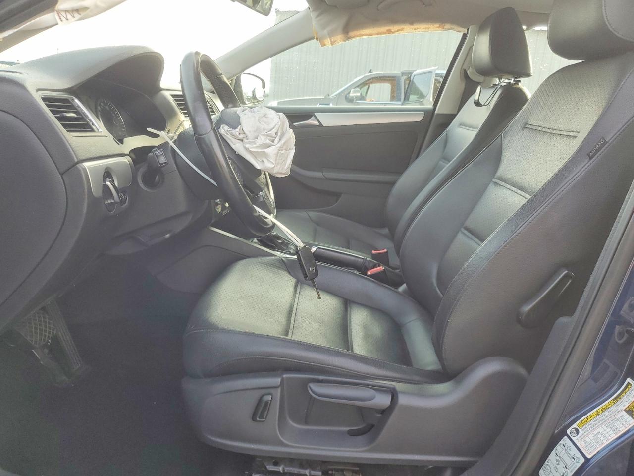 2013 VOLKSWAGEN JETTA SE photo 7