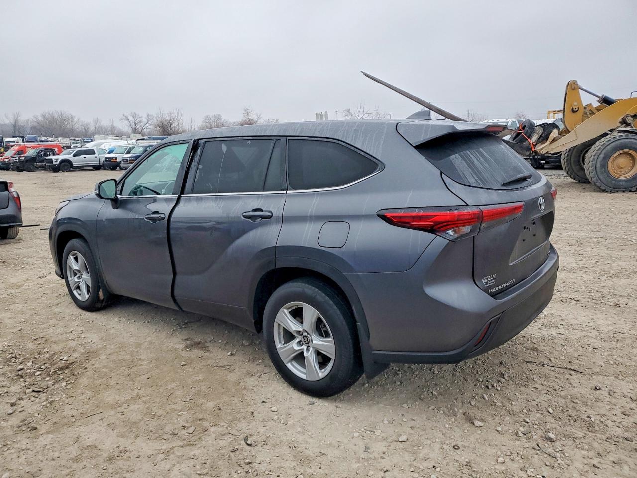 2020 TOYOTA HIGHLANDER L photo 2