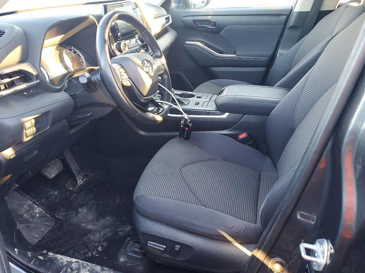 2020 TOYOTA HIGHLANDER L photo 7