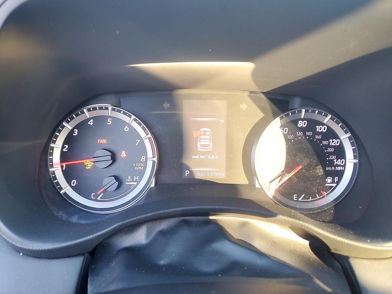 2020 TOYOTA HIGHLANDER L photo 9