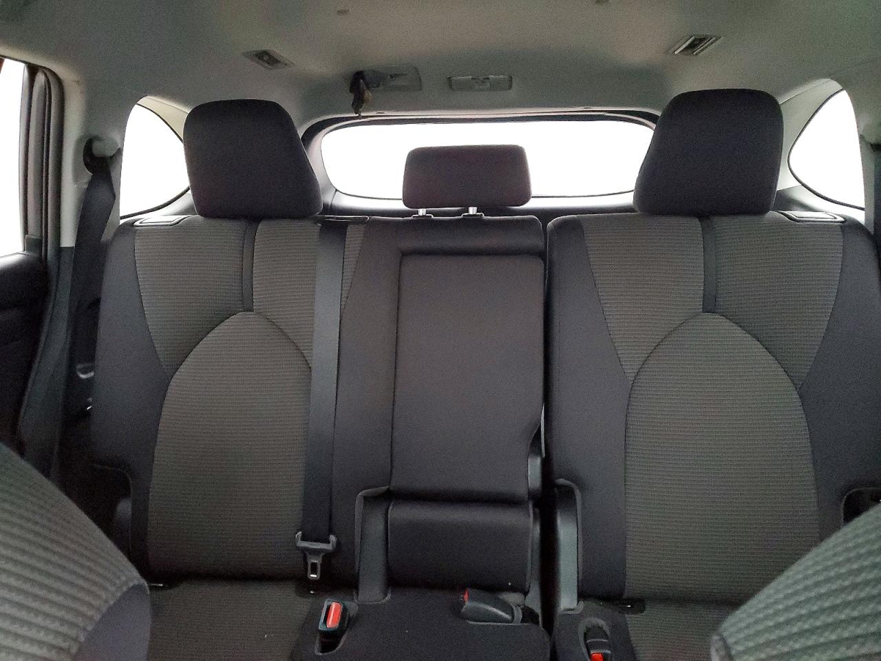 2020 TOYOTA HIGHLANDER L photo 10