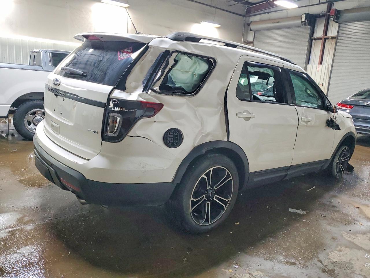 2015 FORD EXPLORER SPORT photo 3