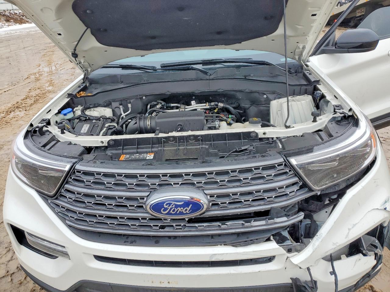 2023 FORD EXPLORER XLT photo 12