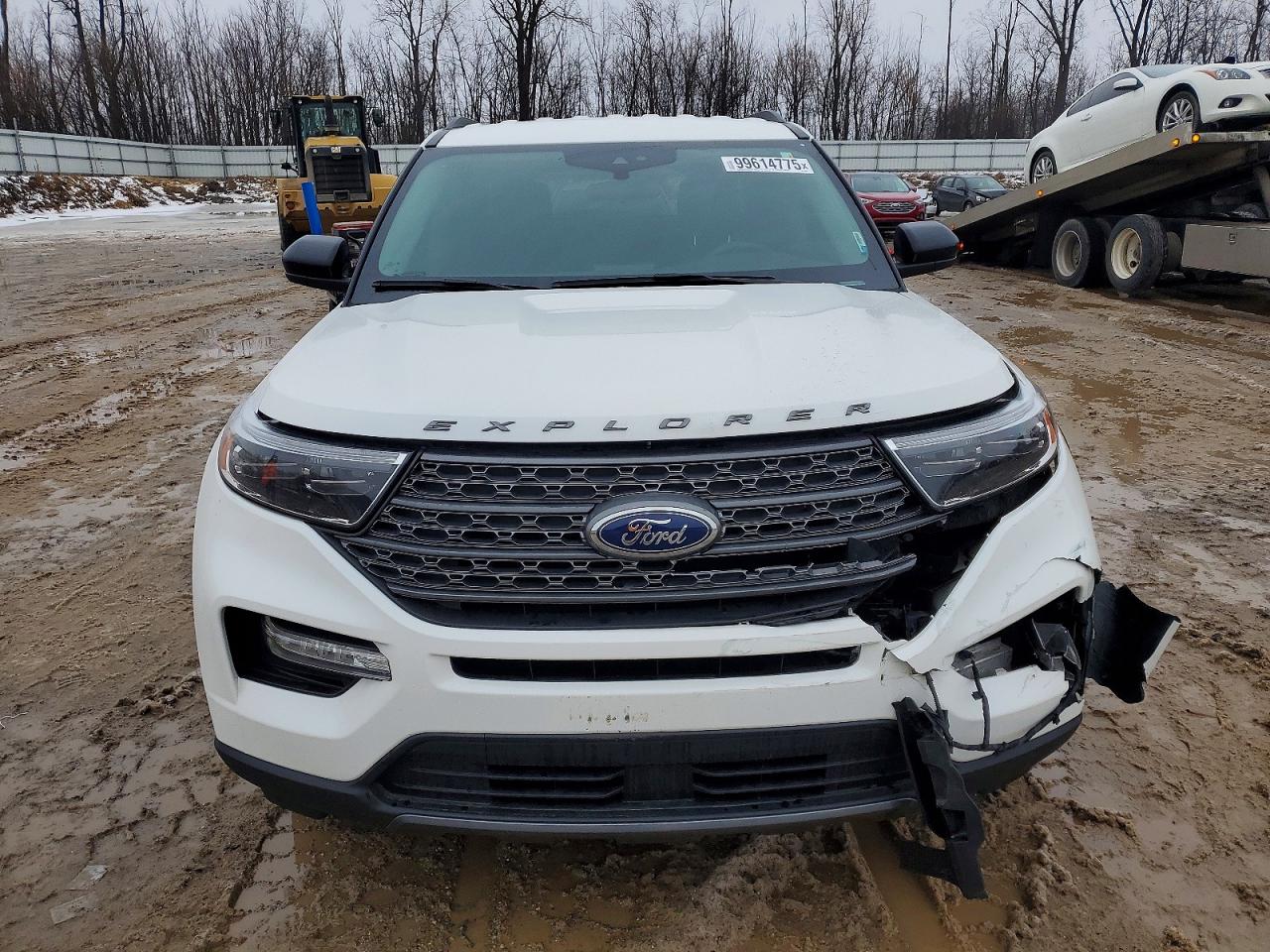 2023 FORD EXPLORER XLT photo 5